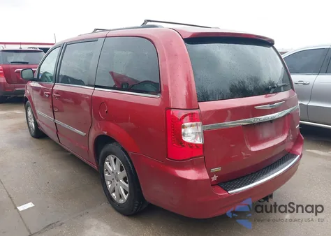 2015 Chrysler Town & Country Touring z USA, uszkodzony, nr VIN 2C4RC1BG9FR534384